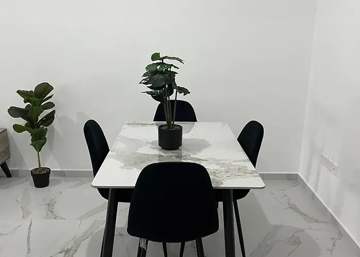 Larnaca Elysium Seaside & Pool Retreat * Livadhia