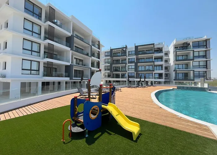 Larnaca Elysium Seaside & Pool Retreat *